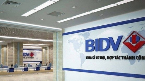 Tin ngân hàng ngày 19/3: BIDV, ngân hàng đầu tiên hoãn thu phí phân tầng đối với dịch vụ biến động số dư qua SMS Banking