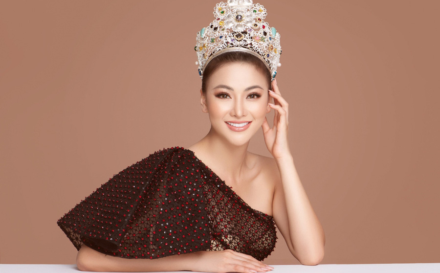 Phương Khánh ngồi "ghế nóng" Hoa hậu Du lịch Việt Nam Toàn cầu