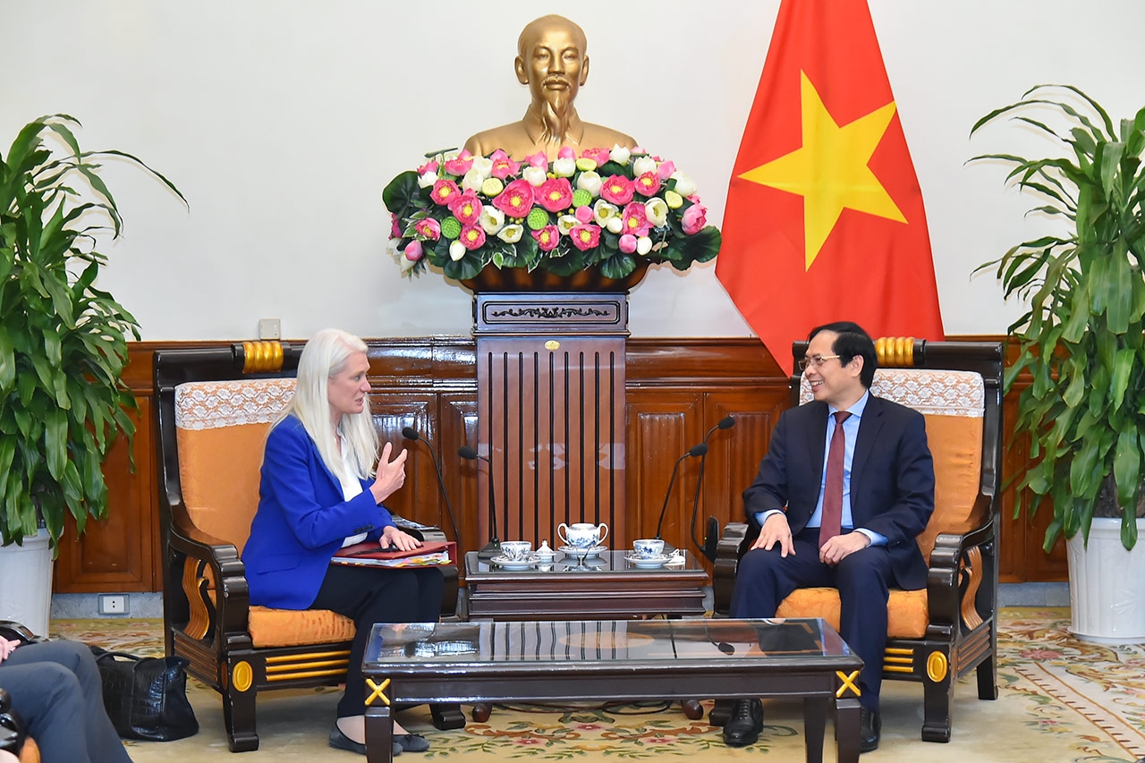 Việt Nam coi trọng và mong muốn làm sâu sắc hơn quan hệ Đối tác chiến lược với Vương quốc Anh