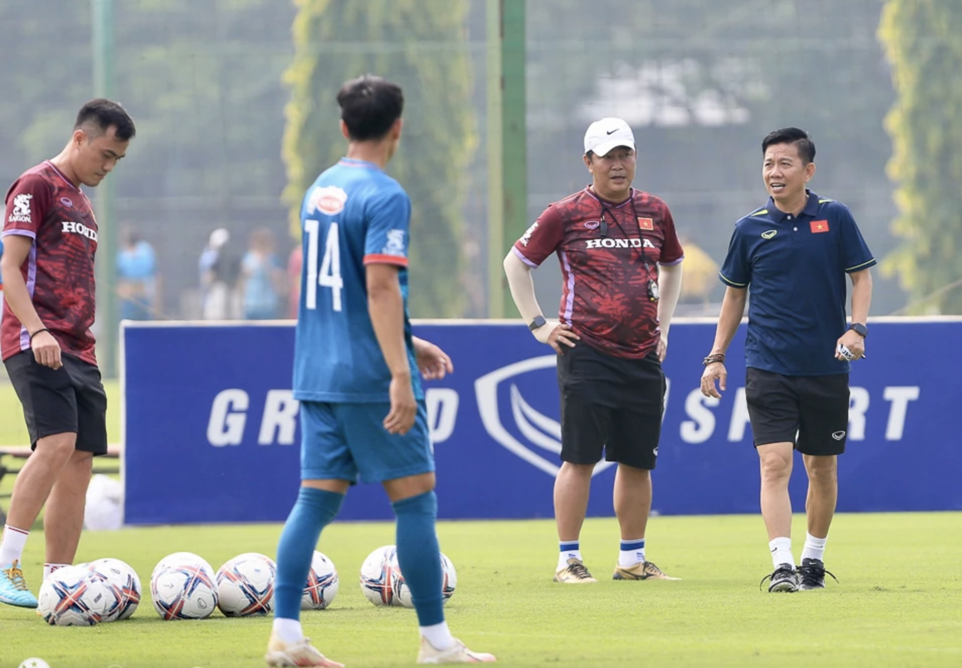 AFC tạo điều kiện giúp HLV Hoàng Anh Tuấn gỡ nút thắt U.23 Việt Nam