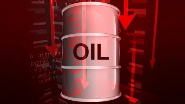 Giá xăng dầu hôm nay 11/4/2022 bất ngờ sụt giảm mạnh