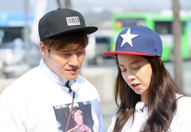 Sao Hàn ngày 14/4/2022: Song Ji Hyo trở thành khách mời đặc biệt trong show mới của Kim Jong Kook