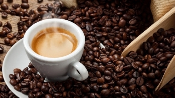 Giá cà phê hôm nay 16/4: Thấp nhất 40.400 đồng/kg