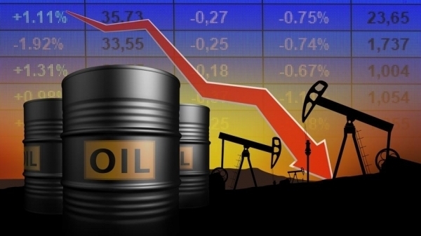 Giá dầu hôm nay 25/4 giảm, "bay" 5% trong tuần qua