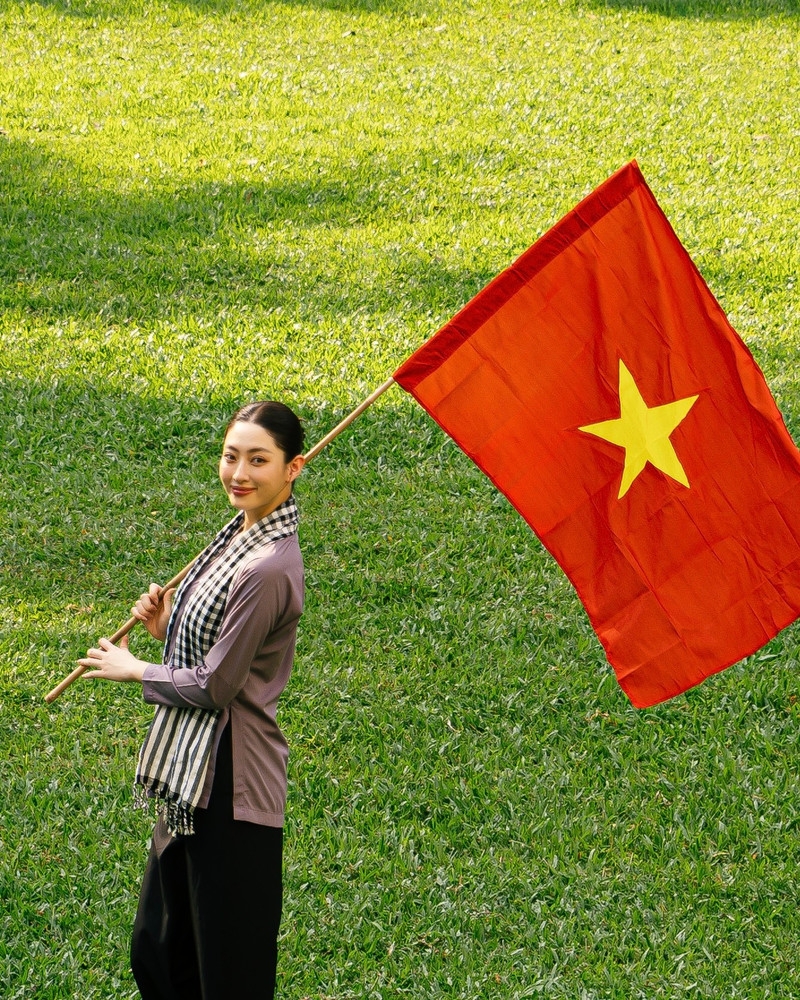 Lương Thùy Linh tri ân thế hệ phụ nữ Việt Nam đầy tự hào qua câu chuyện áo bà ba