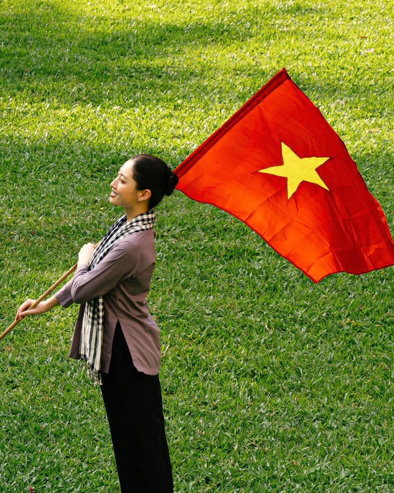 Lương Thùy Linh tri ân thế hệ phụ nữ Việt Nam đầy tự hào qua câu chuyện áo bà ba