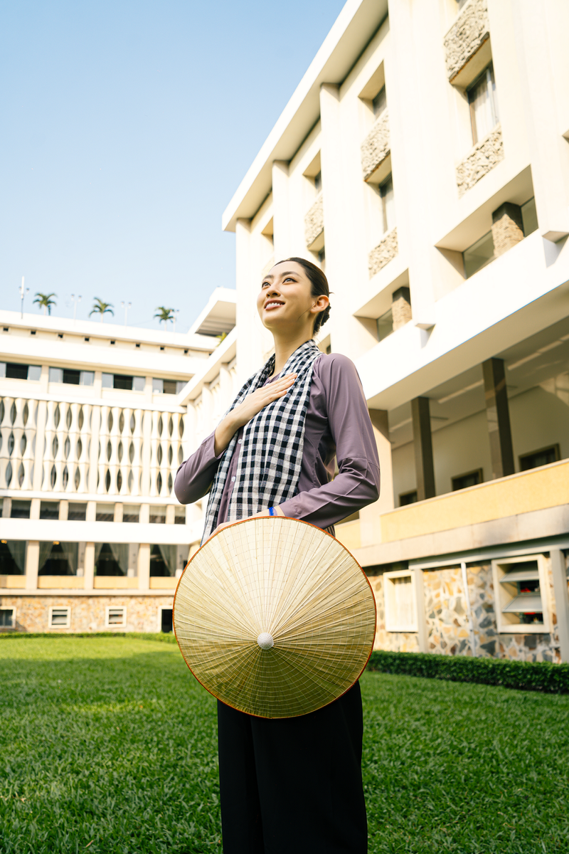 Lương Thùy Linh tri ân thế hệ phụ nữ Việt Nam đầy tự hào qua câu chuyện áo bà ba
