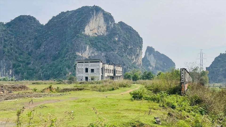 Tin bất động sản ngày 9/5: Chấm dứt dự án Nhà máy xi măng Phú Sơn bỏ hoang 15 năm