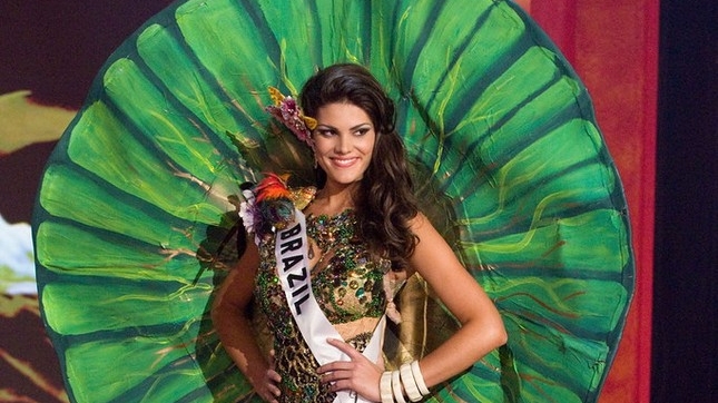 Hoa hậu Hoàn vũ Brazil mất tích sau cơn bão
