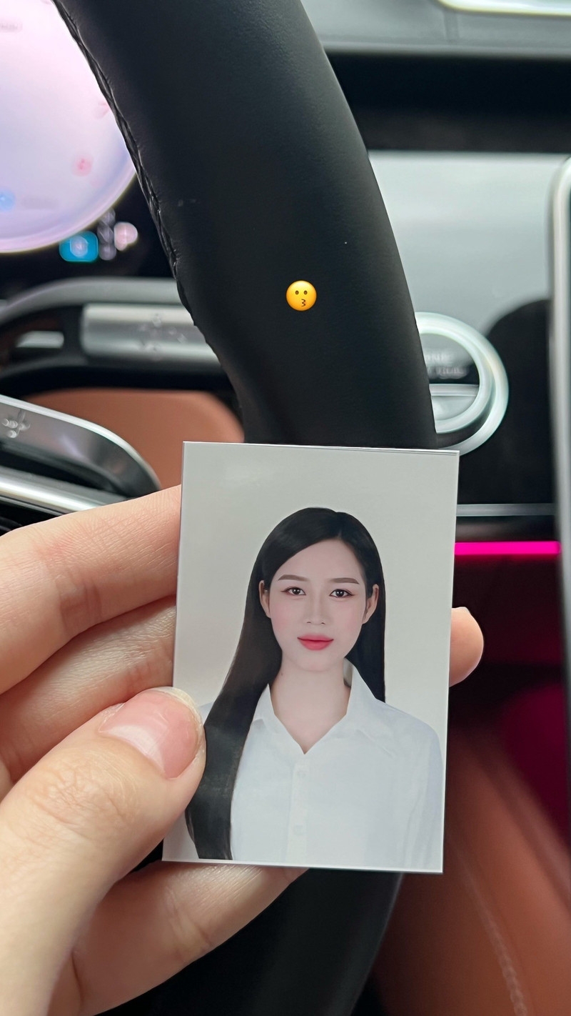 Ngắm ảnh thẻ khiến ai nấy trầm trồ của Hoa hậu Thanh Thủy