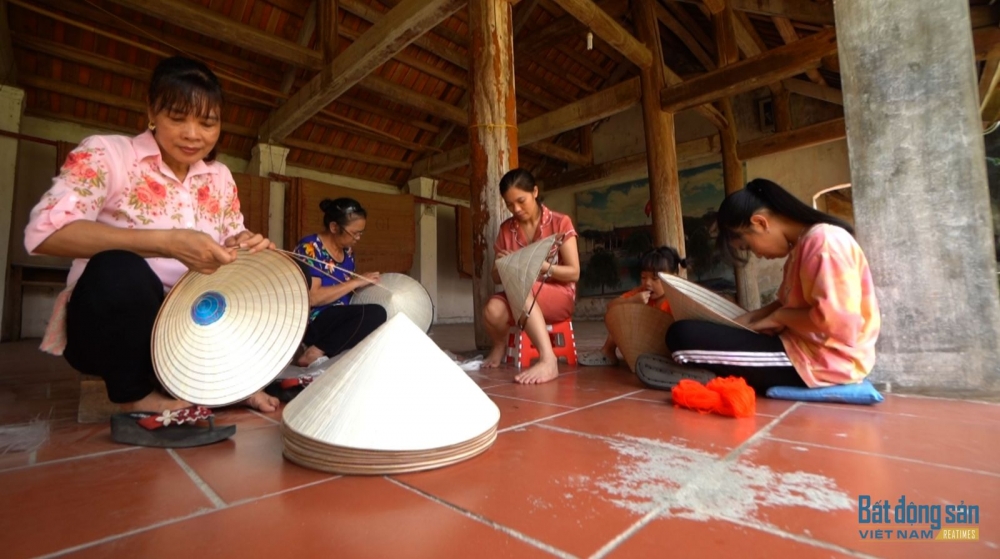 Nón lá Phú Châu - Nơi gìn giữ hồn quê đất Việt