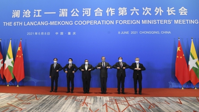 Việt Nam sẽ tích cực cùng các nước ASEAN và Trung Quốc tăng cường đối thoại chính trị, đẩy mạnh hợp tác toàn diện