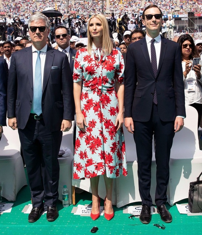 Phong thái và gu thời trang đẳng cấp của Ivanka Trump
