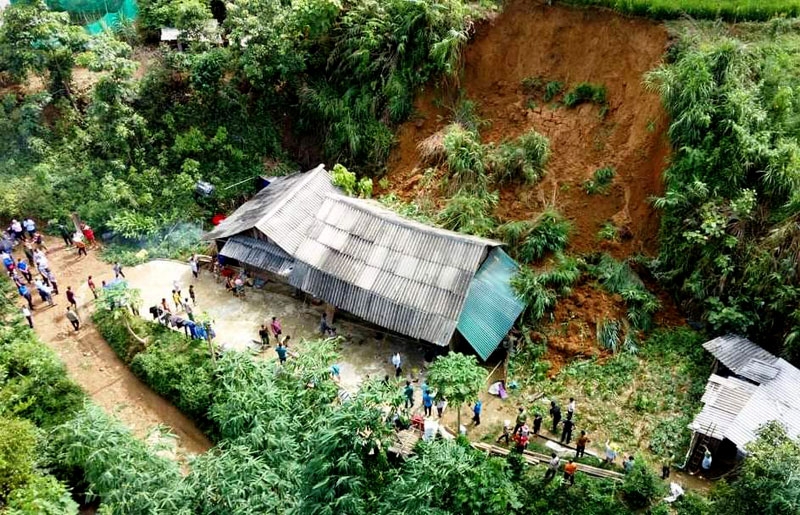 Một người tử vong do sạt lở đất ở Lào Cai