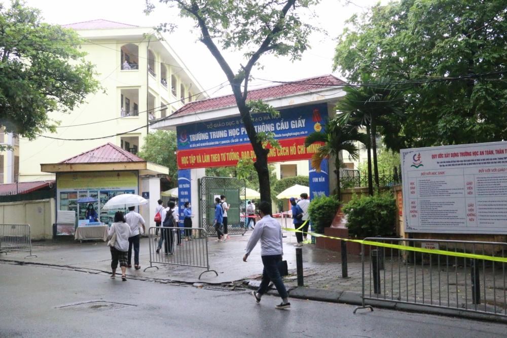 Hơn 93 nghìn học sinh Hà Nội dự thi môn Toán và môn Lịch sử kỳ thi tuyển sinh lớp 10