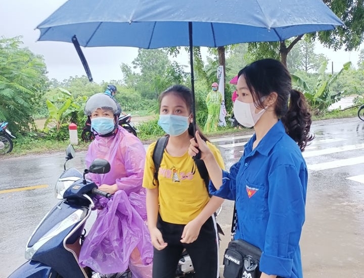 Hơn 93 nghìn học sinh Hà Nội dự thi môn Toán và môn Lịch sử kỳ thi tuyển sinh lớp 10