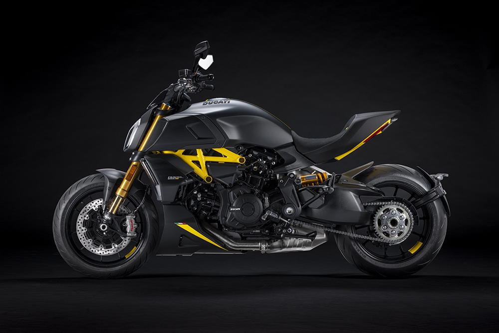 Ducati Diavel 1260 S 2022: Màu đẹp, nhiều trang bị hấp dẫn Ducati Diavel 1260 S 2022: Màu đẹp, nhiều trang bị hấp dẫn