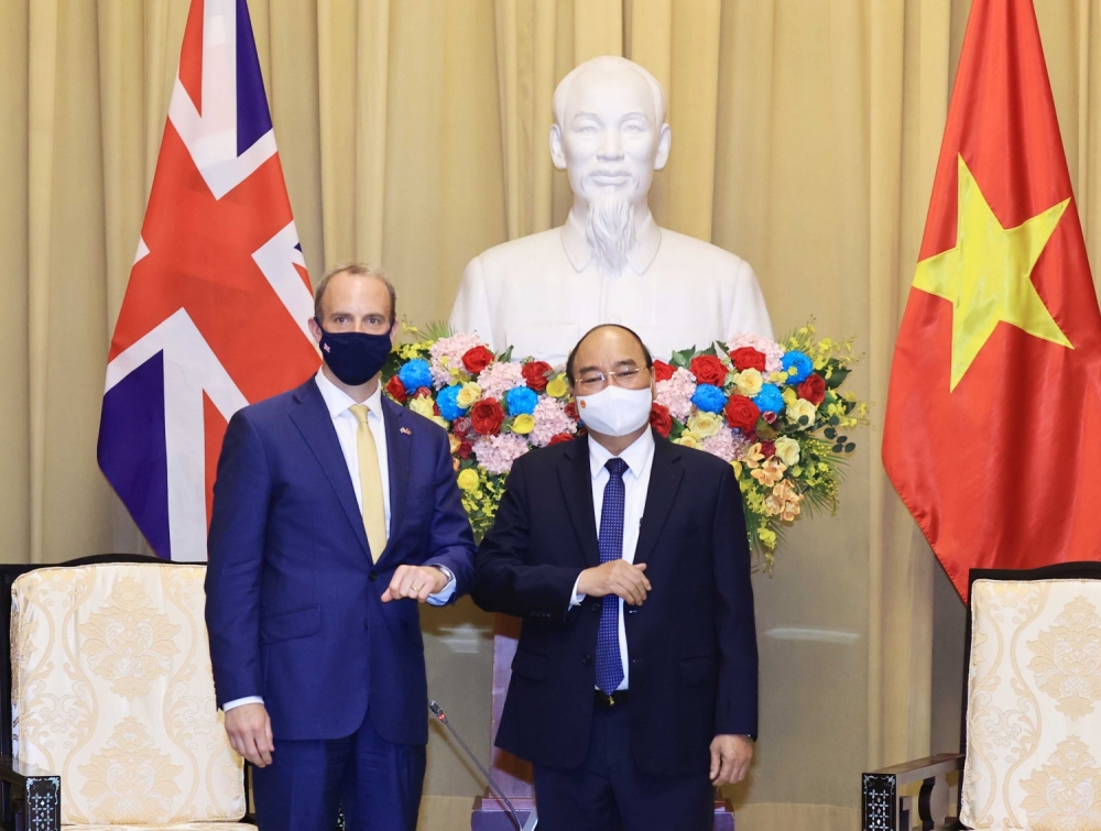 Chủ tịch nước Nguyễn Xuân Phúc tiếp Bộ trưởng Thứ nhất, Bộ trưởng Ngoại giao và Phát triển Anh