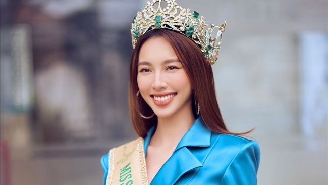 Hoa hậu Thùy Tiên lần đầu lên tiếng về ồn ào xé giấy nợ