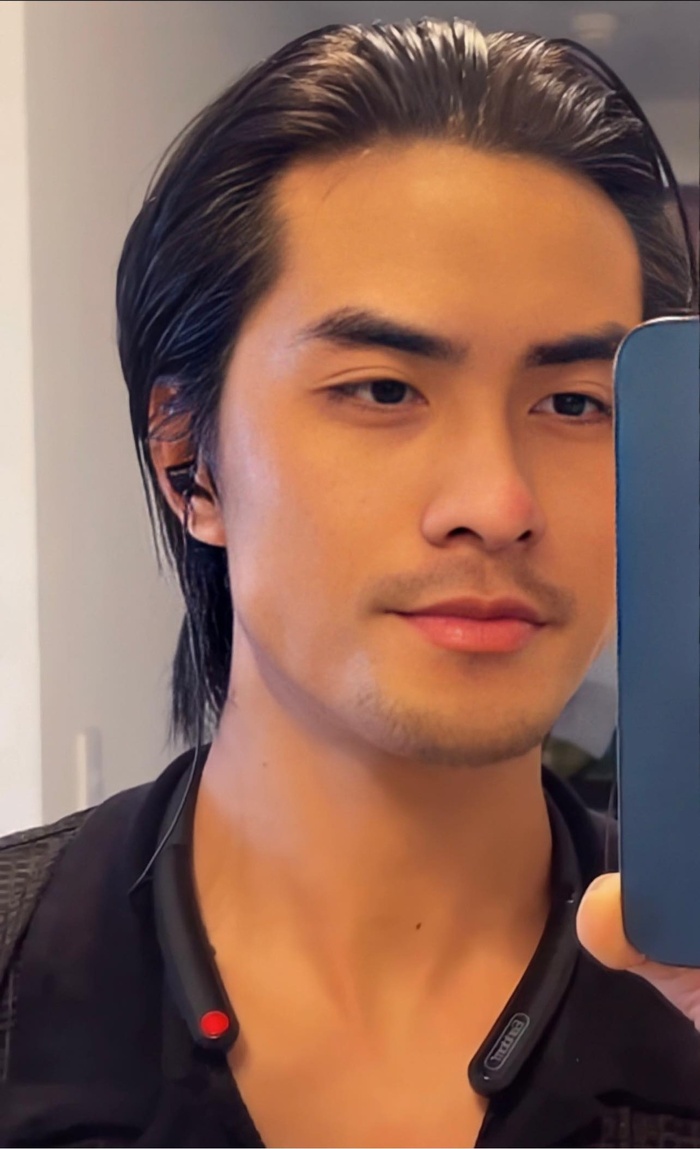 Soi phong cách tình trẻ kém 19 tuổi của ca sĩ Phương Thanh: Có gì mà được nữ ca sĩ để ý? Soi phong cách tình trẻ kém 19 tuổi của ca sĩ Phương Thanh: Có gì mà được nữ ca sĩ để ý?