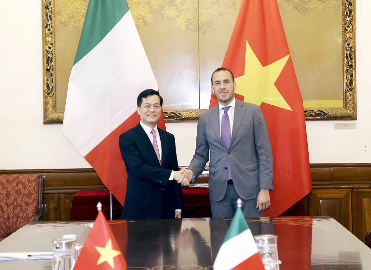 Tham vấn chính trị Việt Nam - Italy lần thứ 4