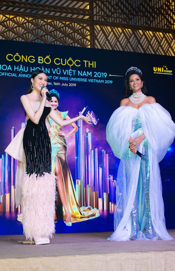 MC đêm chung kết Hoa hậu Hoàn vũ Việt Nam: "Tôi thích vương miện nhưng chưa sẵn sàng đổi đời"