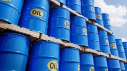 Giá dầu tăng 2 USD/thùng sau khi G7 tuyên bố gói trừng phạt mới với Nga
