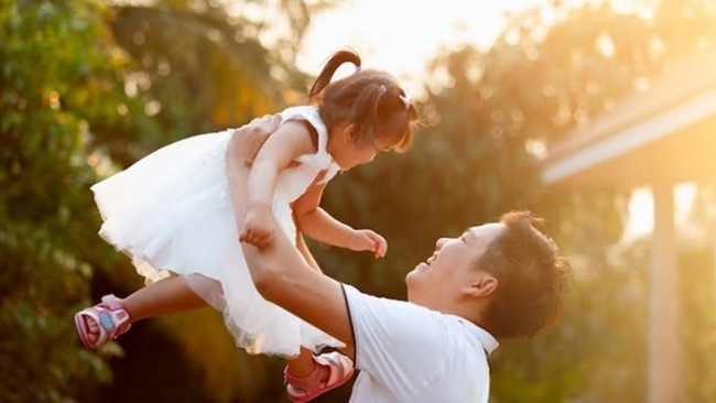 9 điều bạn có thể làm để thành ‘người cha lý tưởng’ với con gái