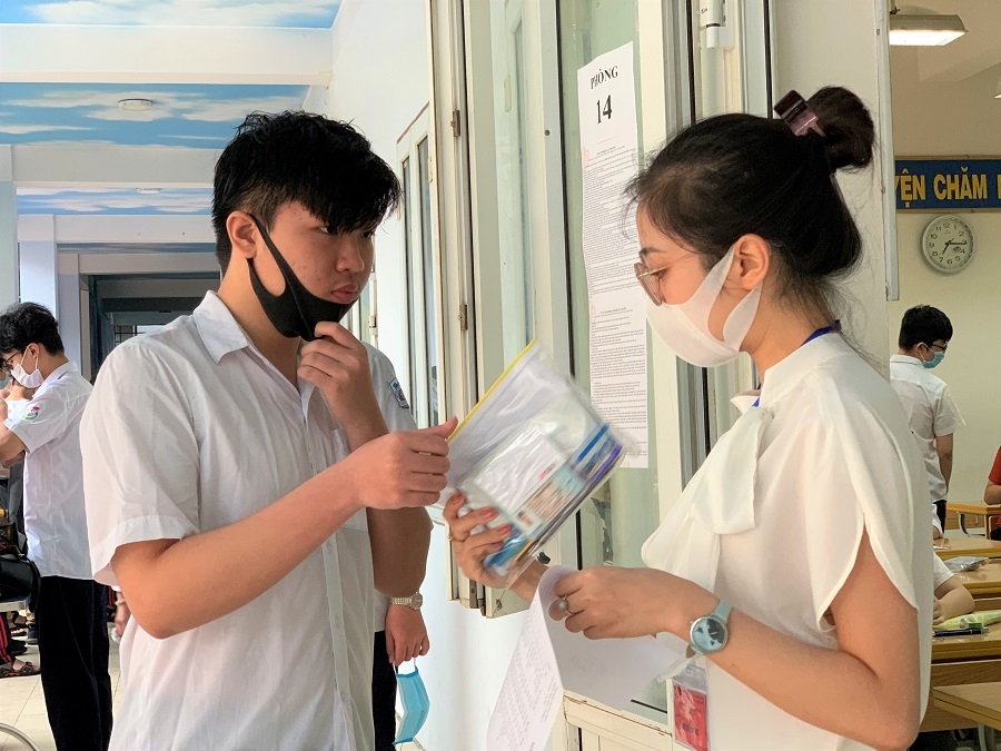 Hà Nội: Gần 4.500 học sinh thấp thỏm chờ kết quả phúc khảo bài thi vào 10