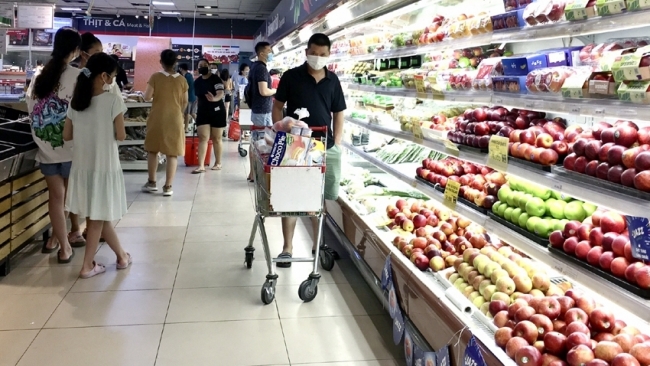 Hà Nội: Người dân bình tĩnh mua bán, hàng hóa dồi dào