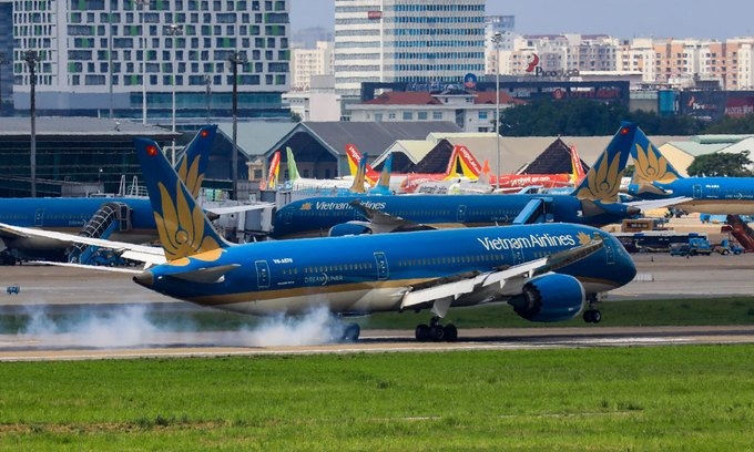 Vietnam Airlines có nguy cơ phá sản, đâu là sự lựa chọn tối ưu?