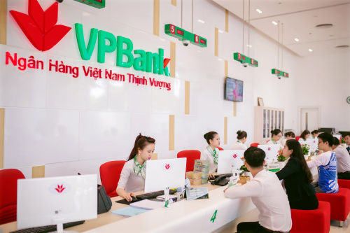 Cổ phiếu VPB và những giao dịch lạ