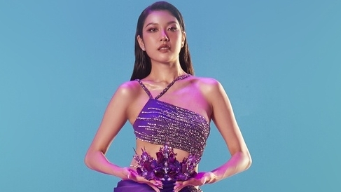 Á hậu Thúy Vân nói gì về MV bị dân mạng cho là "khịa" Miss Universe Vietnam 2019?