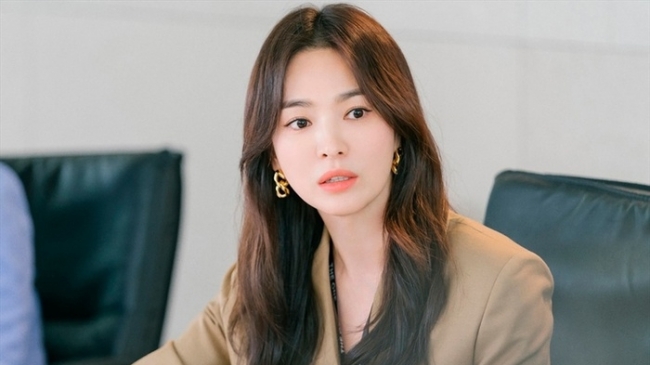Dân tình "truy tìm" bí kíp giúp Song Hye Kyo trẻ mãi không già