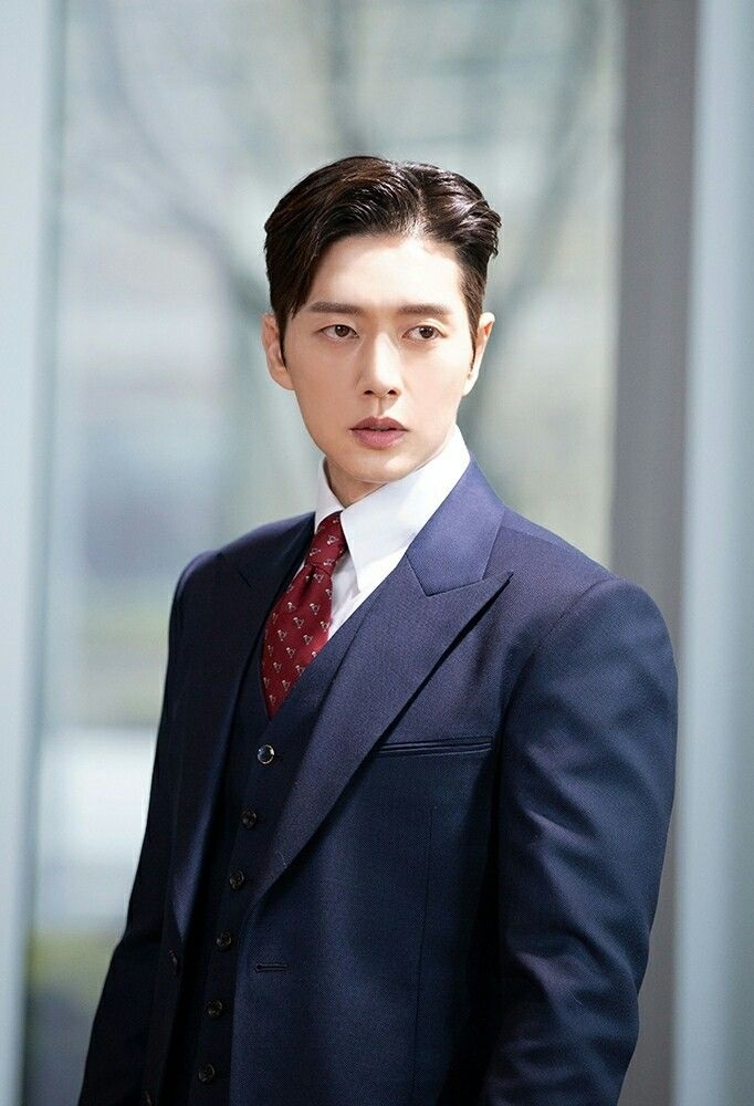 Sao Hàn hôm nay 9/7: D.O (EXO) chứng minh khả năng diễn xuất linh hoạt trong “Bad Prosecutor”