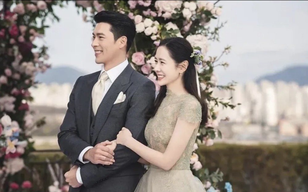 Son Ye Jin tiết lộ lý do phải lòng Hyun Bin khiến người hâm mộ tan chảy