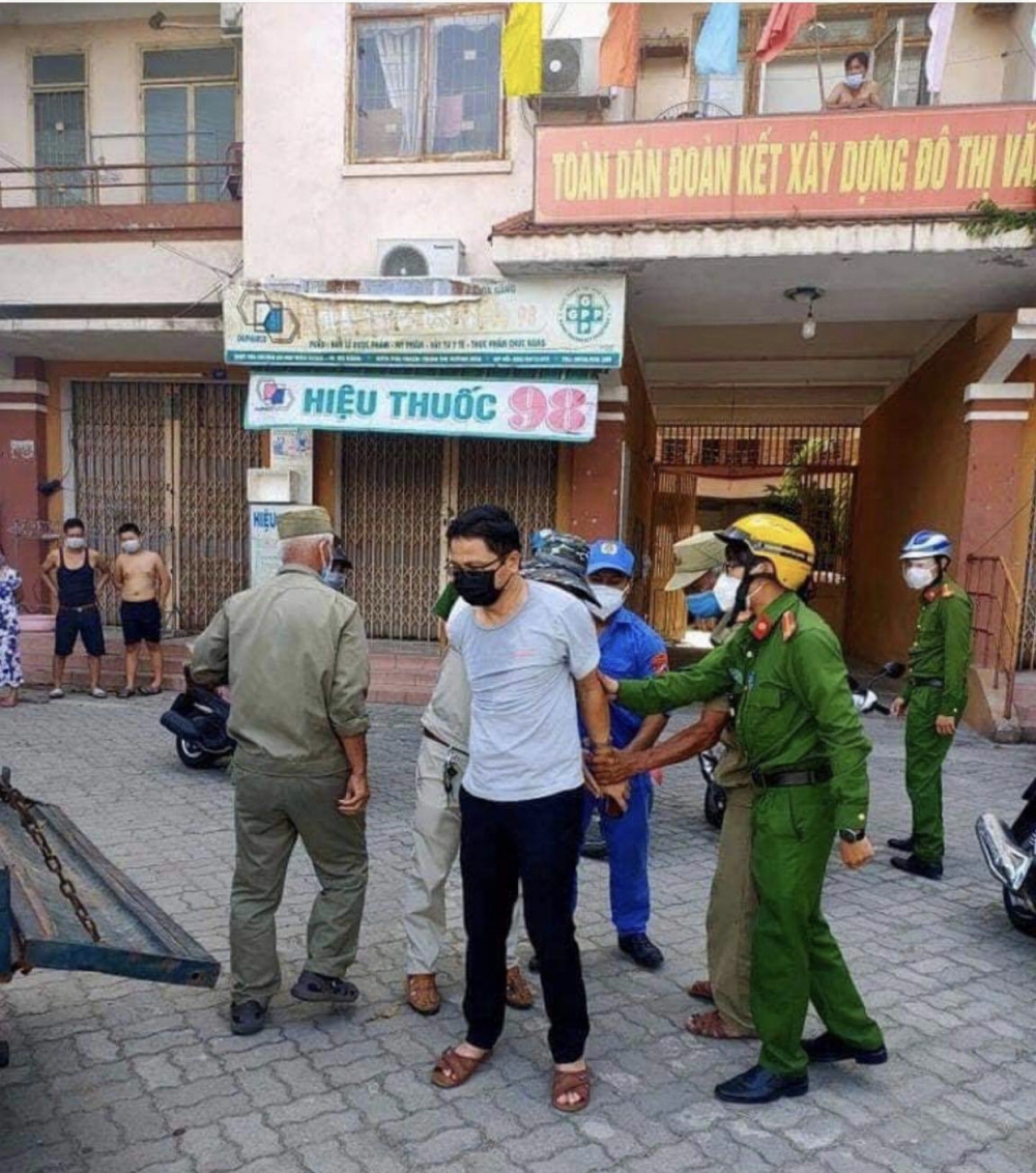 Xích mích với nhân viên y tế, Phó chánh văn phòng Đoàn ĐBQH và HĐND TP Đà Nẵng bị khống chế