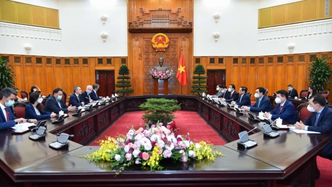 Thủ tướng Phạm Minh Chính tiếp xã giao Phó Tổng thống, Bộ trưởng Ngoại giao Thụy Sỹ