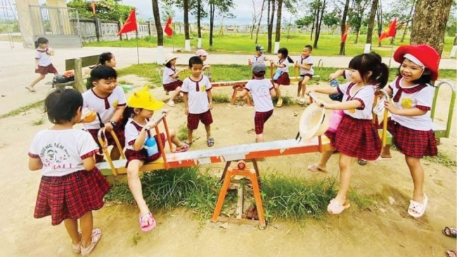 Khi trường huyện lên phố: Cần chiến lược dài hơi để không chênh lệch