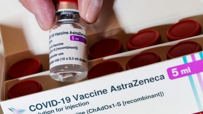 Pháp và Hungary tặng Việt Nam vắc xin, vật tư y tế phòng Covid-19