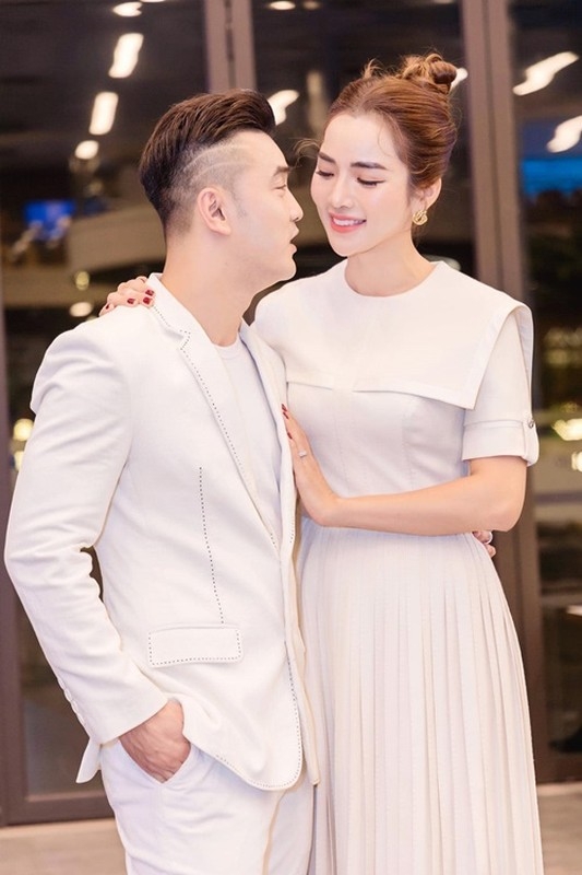 Lấy siêu mẫu từng qua một lần đò, Ưng Hoàng Phúc giờ ra sao? Lấy siêu mẫu từng qua một lần đò, Ưng Hoàng Phúc giờ ra sao?