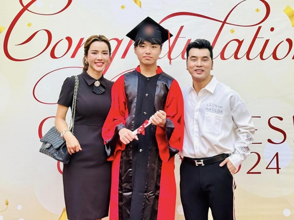 Lấy siêu mẫu từng qua một lần đò, Ưng Hoàng Phúc giờ ra sao? Lấy siêu mẫu từng qua một lần đò, Ưng Hoàng Phúc giờ ra sao?
