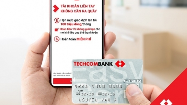 Tin nhanh ngân hàng ngày 12/9: Techcombank triển khai chương trình ưu đãi cho khách mở tài khoản trực tuyến