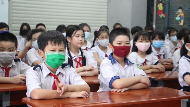 Một tỉnh cho học sinh NGHỈ gấp vì xuất hiện F0 ngoài cộng đồng