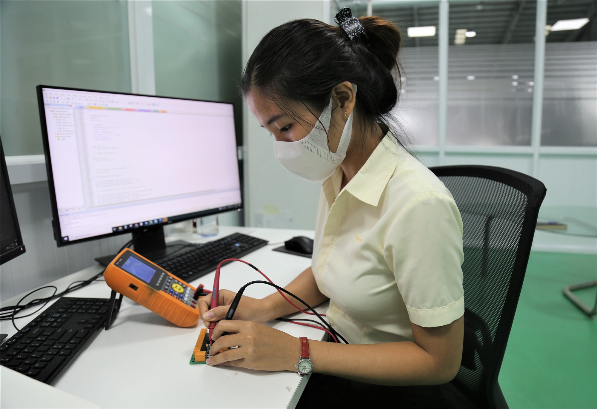Những nữ kỹ sư R&D tại khu công nghiệp Thaco Chu Lai