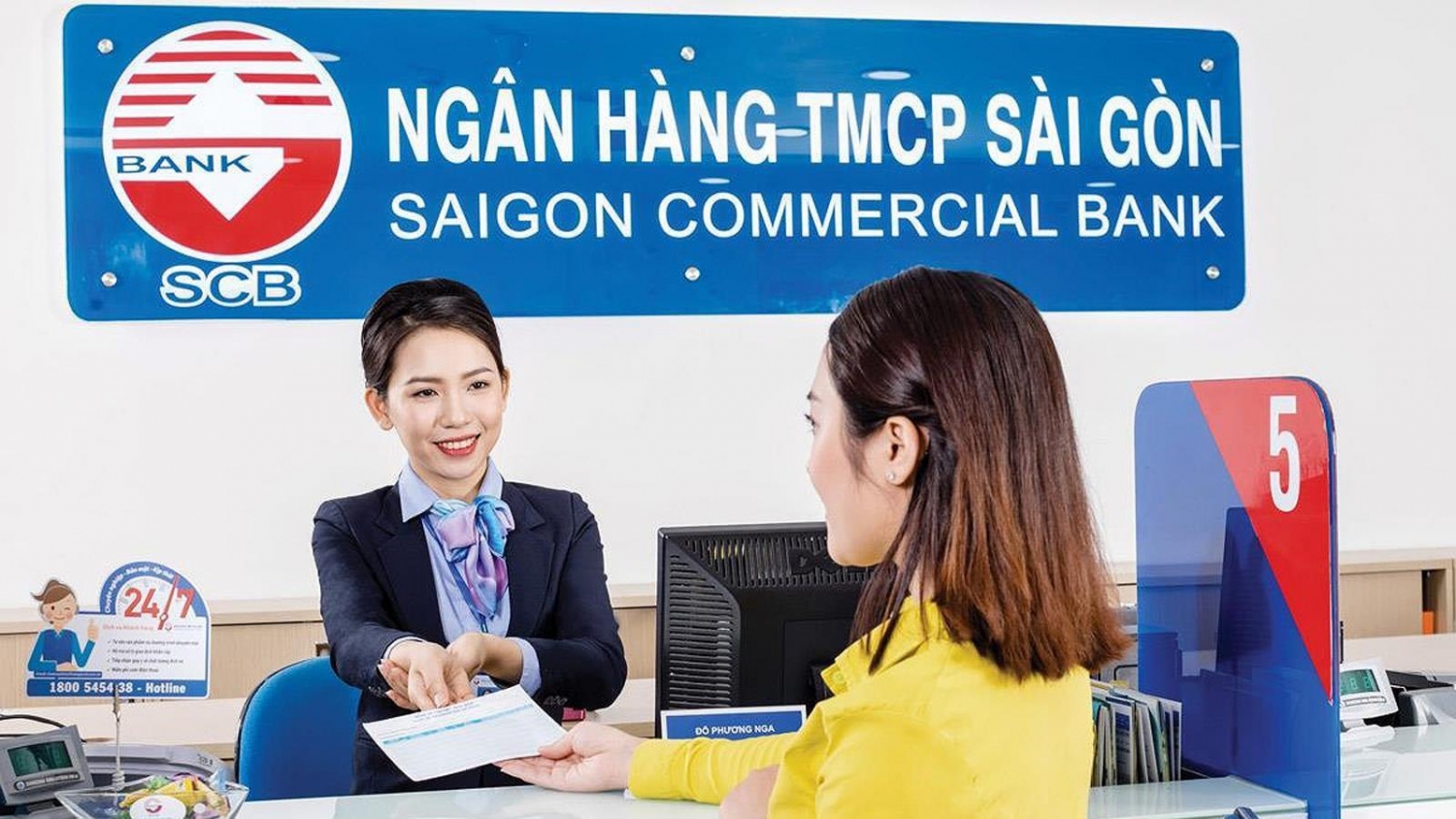 Tin nhanh ngân hàng ngày 25/10: Vietcombank lần đầu chia cổ tức bằng cổ phiếu sau gần 13 năm