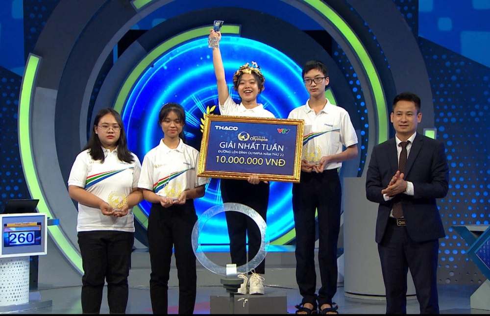 Nữ sinh Hà Nội chiến thắng nghẹt thở ở phút cuối, giành vòng nguyệt quế Olympia