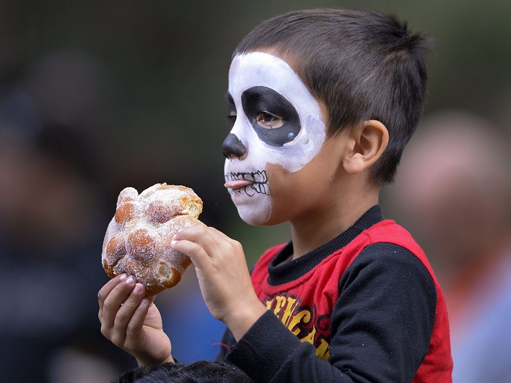 Hòa mình vào lễ hội Halloween ma quái, độc đáo của các nước