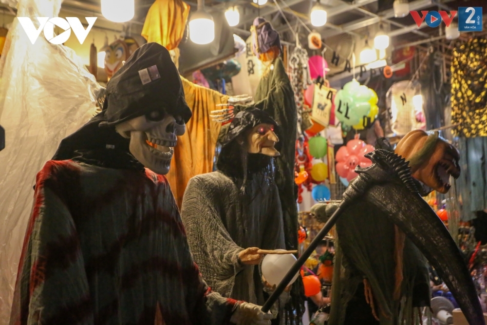 Phố Hàng Mã tưng bừng sắc màu Halloween Phố Hàng Mã tưng bừng sắc màu Halloween