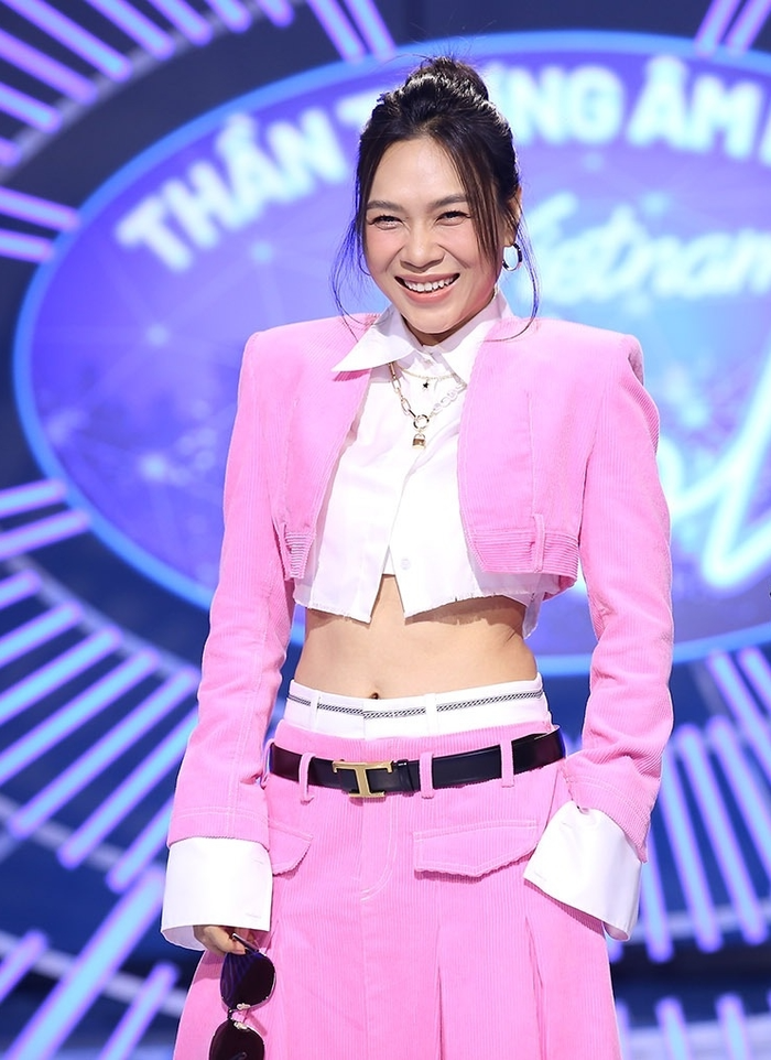 Nhìn lại phong cách đẳng cấp "hạng A" của Mỹ Tâm tại Vietnam Idol 2023